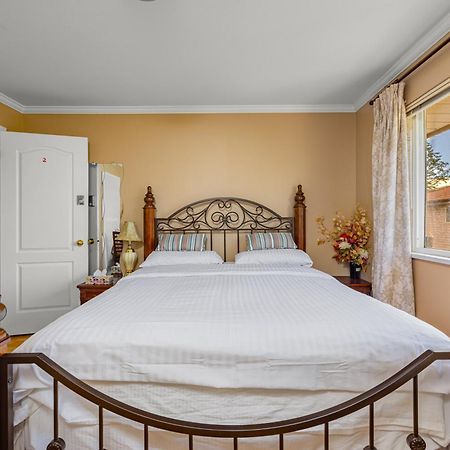 Charming Family Hotel ريتشموند، كولومبيا البريطانية المظهر الخارجي الصورة
